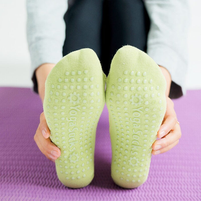 BreatheFlow Yoga Socks - Flamin' Fitness